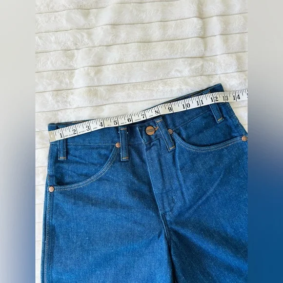 **SOLD** VINTAGE 70s Deadstock Wrangler Super Star Flare Jeans - Picture 7 of 11